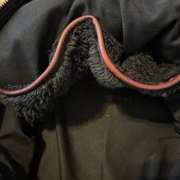 ROGUE VINTAGE LEATHER SHERPA LINES WEEKENDER BAG - Picture 9 of 10